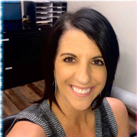 Meet your Posher, Melanie - Picture 1 of 1